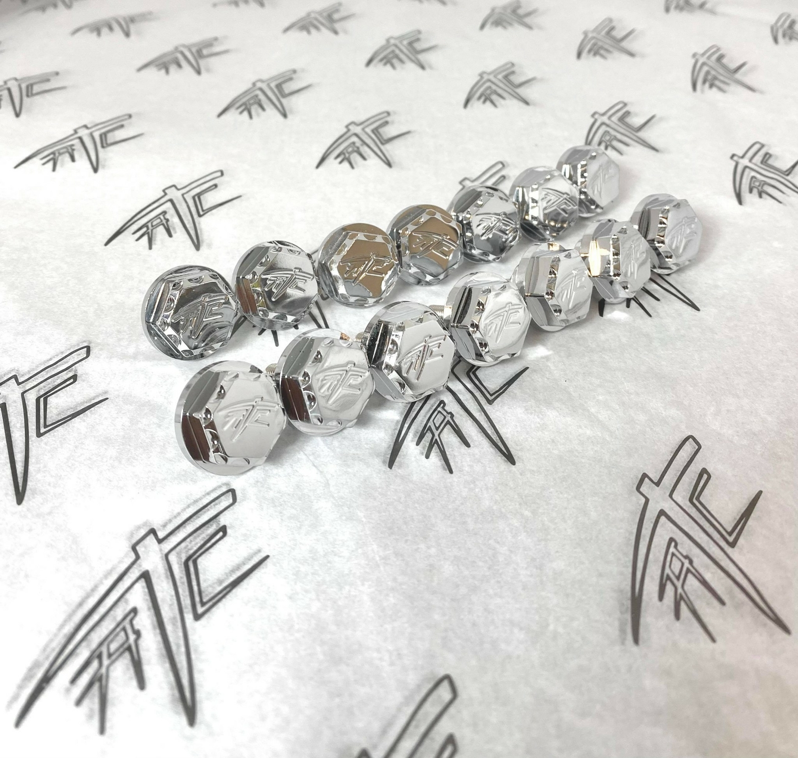 DIAMOND CUT CHROME SIDE FAIRING BODY BOLTS (14 PC) 2002 SUZUKI HAYABUSA
