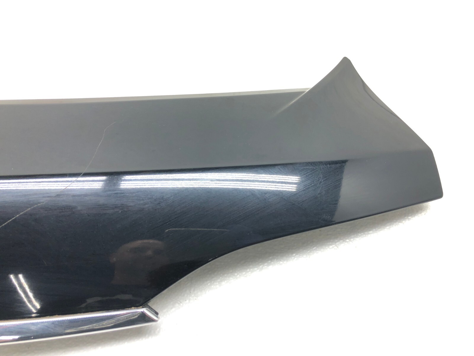 2017-2020 MASERATI LEVANTE REAR LIFTGATE SPOILER TRIM W/ CAMERA OEM #NOTES!!!