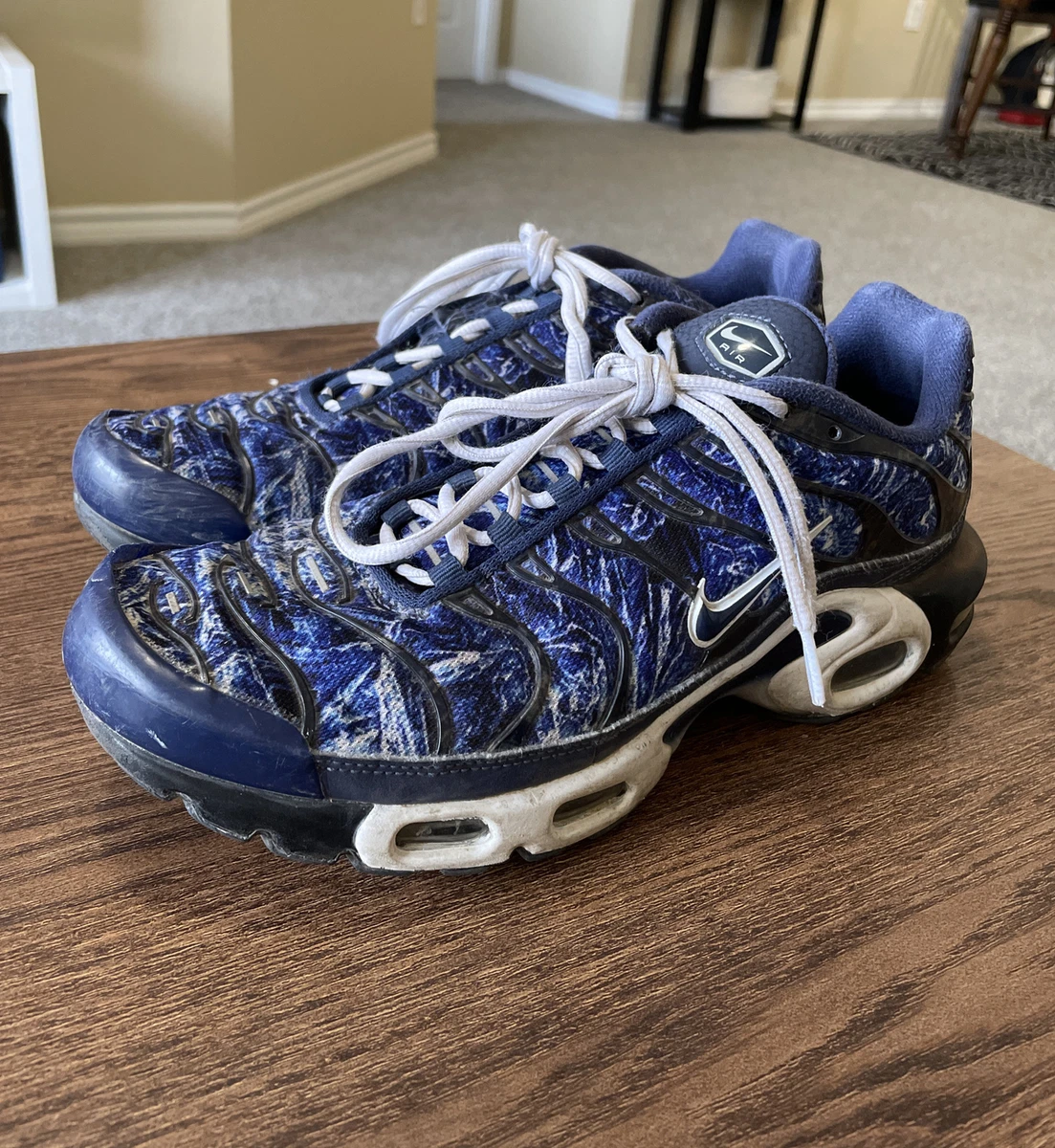Navy blue nike tns cheap