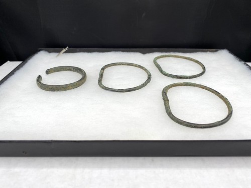 Ancient Roman Bronze Bracelets Set of 4 - Picture 10 of 11