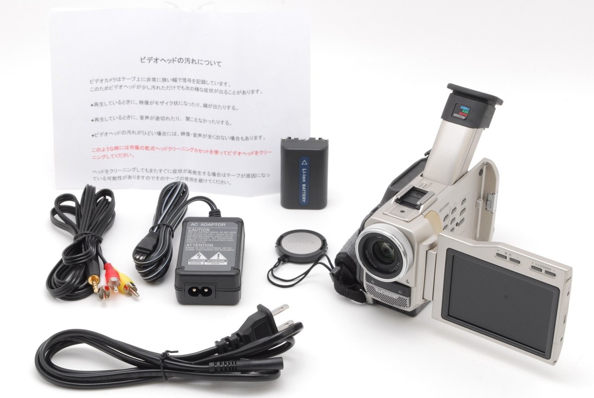 ビデオカメラ SONY HANDYCAM DRC-TRV10 mini DV NEAR MINT+] Sony DCR-TRV10 Mini DV Handycam Camcorder bundle