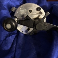 Abu Garcia Ambassadeur C3 Round Baitcasting Reel