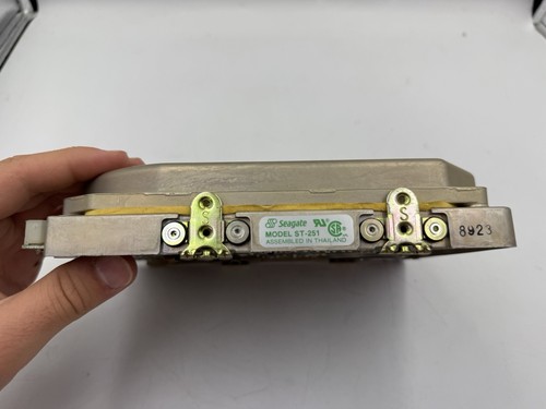 Disco duro vintage Seagate ST-251 5,25" - sin probar - Imagen 14 de 15