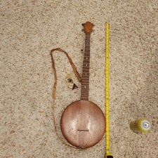 Banjo tutto in legno. Ottime condizioni. Ottimo suono. Vintage. Incredibile design. Senza marchio.