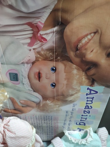 Vintage Amazing Amy 1998 Playmates Talking Doll With Accessories And Box Vtg 18” - Picture 7 of 12
