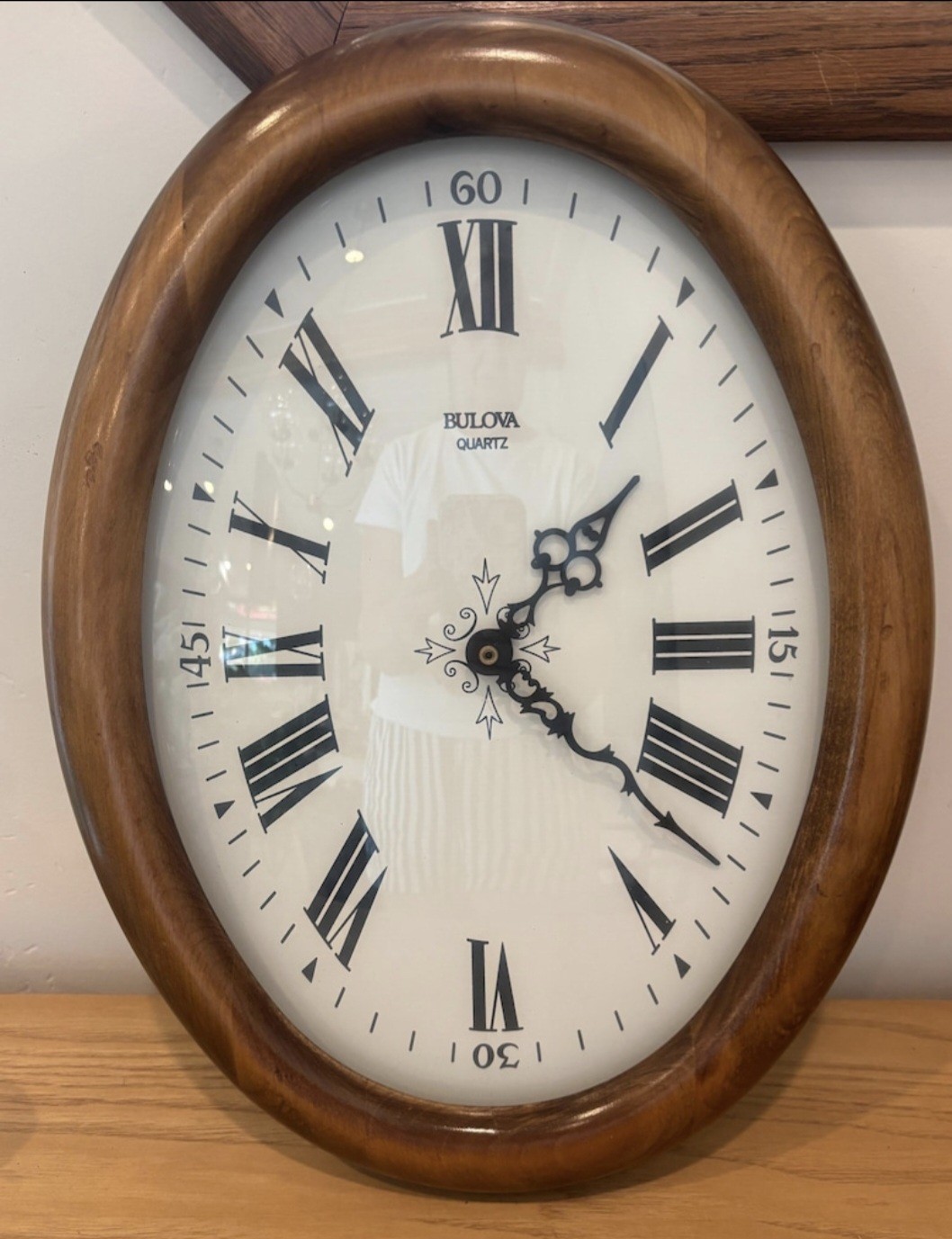 Vintage BULOVA OVAL Quartz Wall Clock - Works Wood Frame 15x11x3