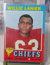 Topps 1971 Willie Lanier #114 Kansas City Chiefs Rookie All-Star NFL Card. rookie card picture