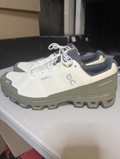 Size 12.5- ON Cloudventure Ice Kelp waterproo...