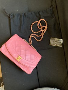 chanel diana bag