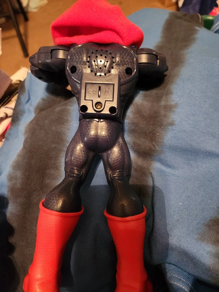 Figura de acción Superman Man of Steel Mega Punch Foto 4 de 4