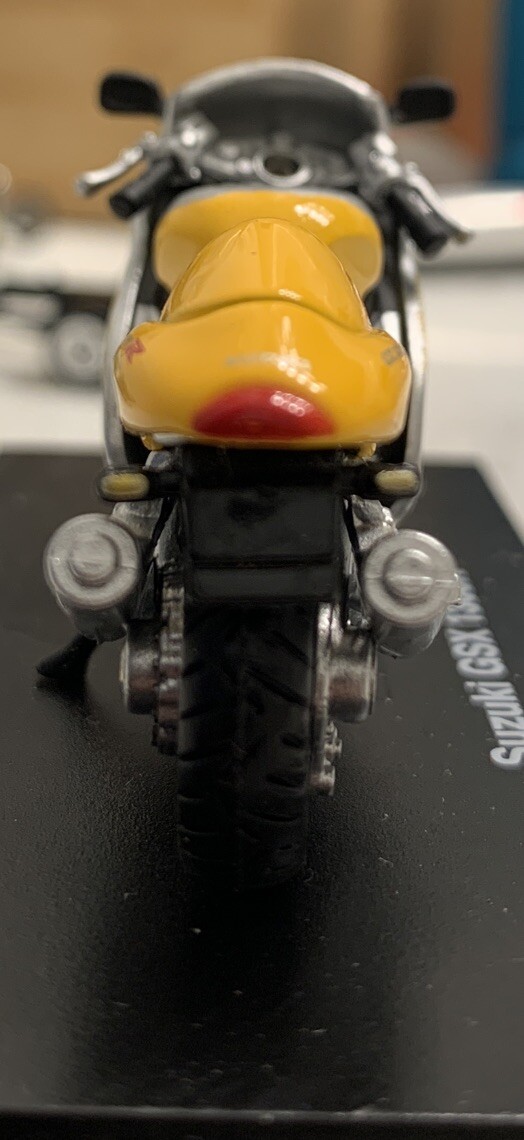NEW RAY Suzuki GSX 1300R Hayabusa 1:32 Scale Motorcycle Mini Bike