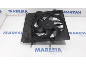 Elektromotor für Gebläse Steuergerätebox Peugeot 207 CC  1253H4 P13692981