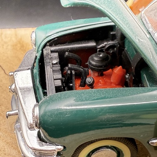 Franklin Mint 1:43 1949 Ford Woody Wagon Custom w/ Surfboard Diecast Car 1987 - Picture 3 of 13