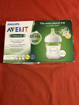 Philips Avent Glass Baby Bottle with Natural Response Nipple - 4oz/3pk