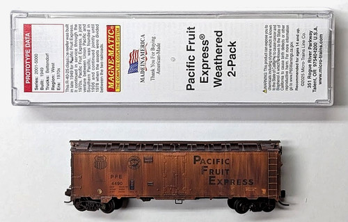 MTL Micro-Trains 05944598 PFE 4490 R-40-25 cartelera acero refrigerador coche | Condition: New