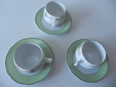 3 Tassen von Zeh u. Scherzer& CO, mit Unterteller von TCM