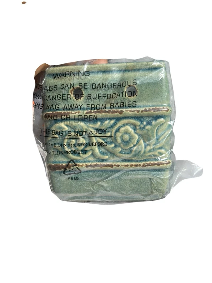 Scentsy Armerina Plug In Wax Melt Warmer Retired New in Box - Image 4 of 4