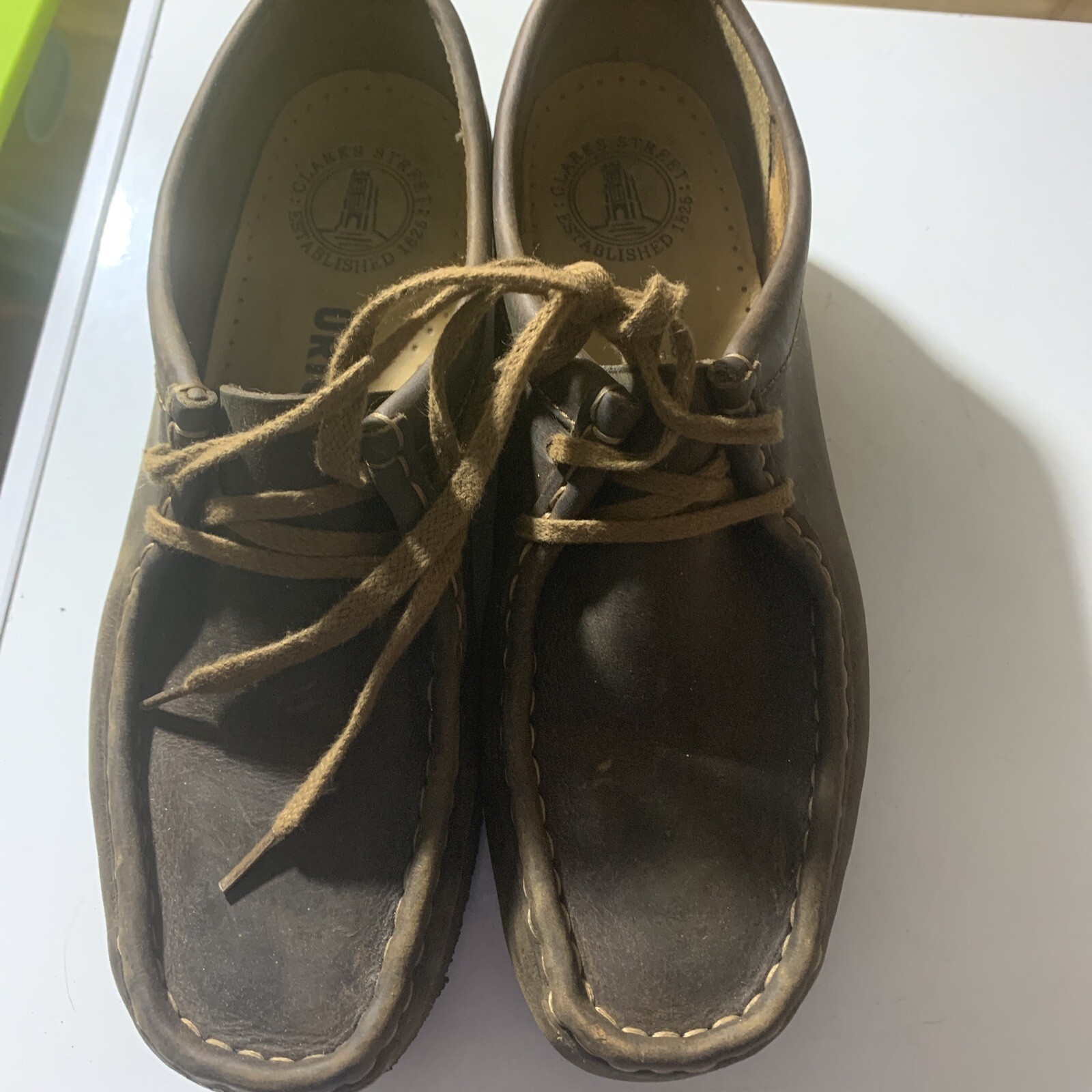 Suede Crepe Sole Low Top Shoes Size 