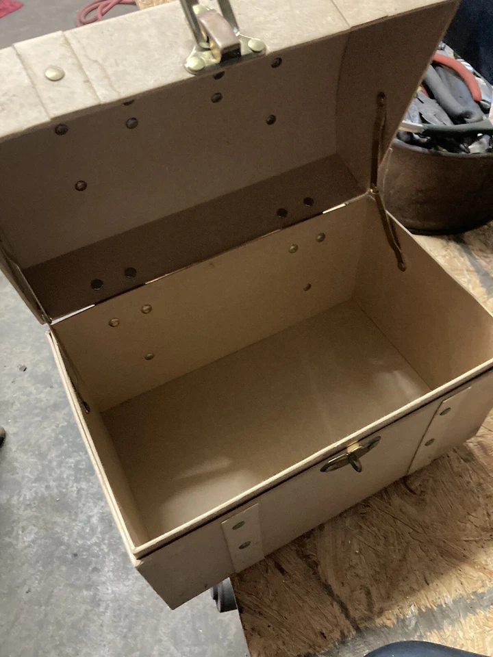 Decorative Chest - Image 2 of 2