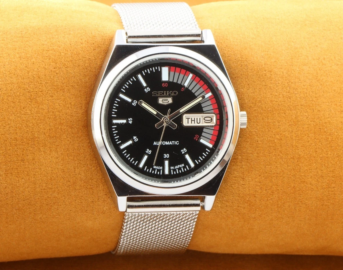 VINTAGE SEIKO 5 BLACK RACER 6309A AUTOMATIC JAPAN WRIST WATCH 37.5mm MN04