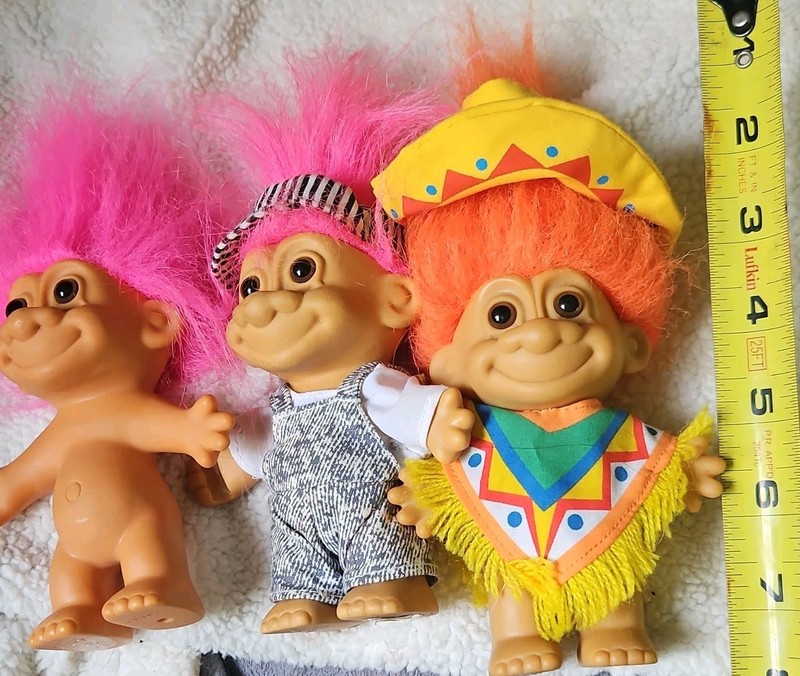 Russ Trolls Lot of 3 Troll Dolls 5in Pink Hair Includes Outfits and Hat