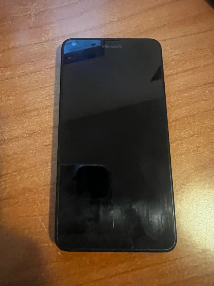 Microsoft Lumia 640 LTE – Smartphone 5" con 4G - Immagine 3 di 4