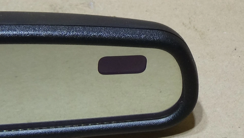 2001-2007 Toyota Highlander Interior Rear View Mirror Auto Dim Compass - Image 3 of 4