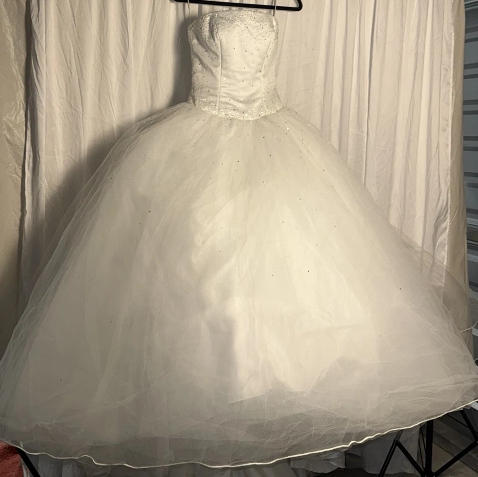 Mori Lee Wedding dress White Strapless Corset Beaded Princess Ball Gown - Image 2 of 4