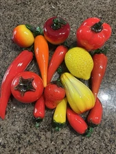 Lot Of 16 Vintage Hand blown Glass Fruits & Vegetables Peach Lemon Carrot