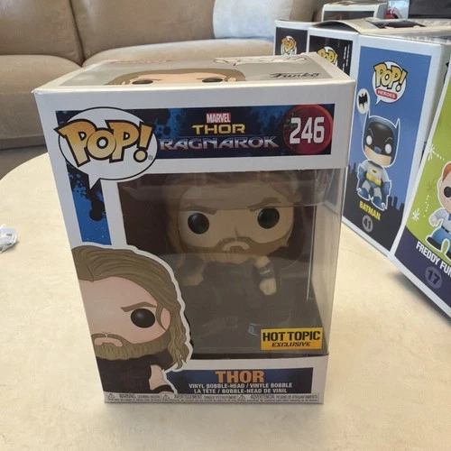 Funko Pop! Vinyl: Marvel - Thor (Roadworn Hero) - Hot Topic (Exclusive) #246