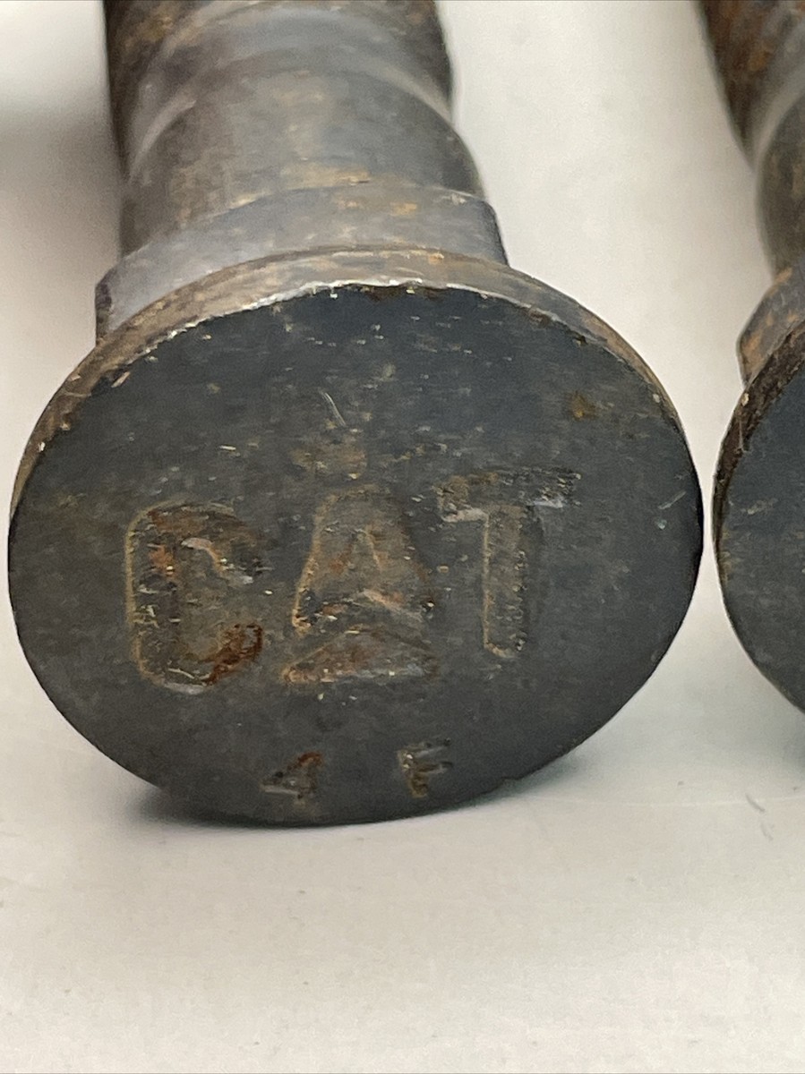 2 Pieces Caterpillar 3F5108 PLOW BOLT (5/8 NC X 2 1/4 NUMBER 3