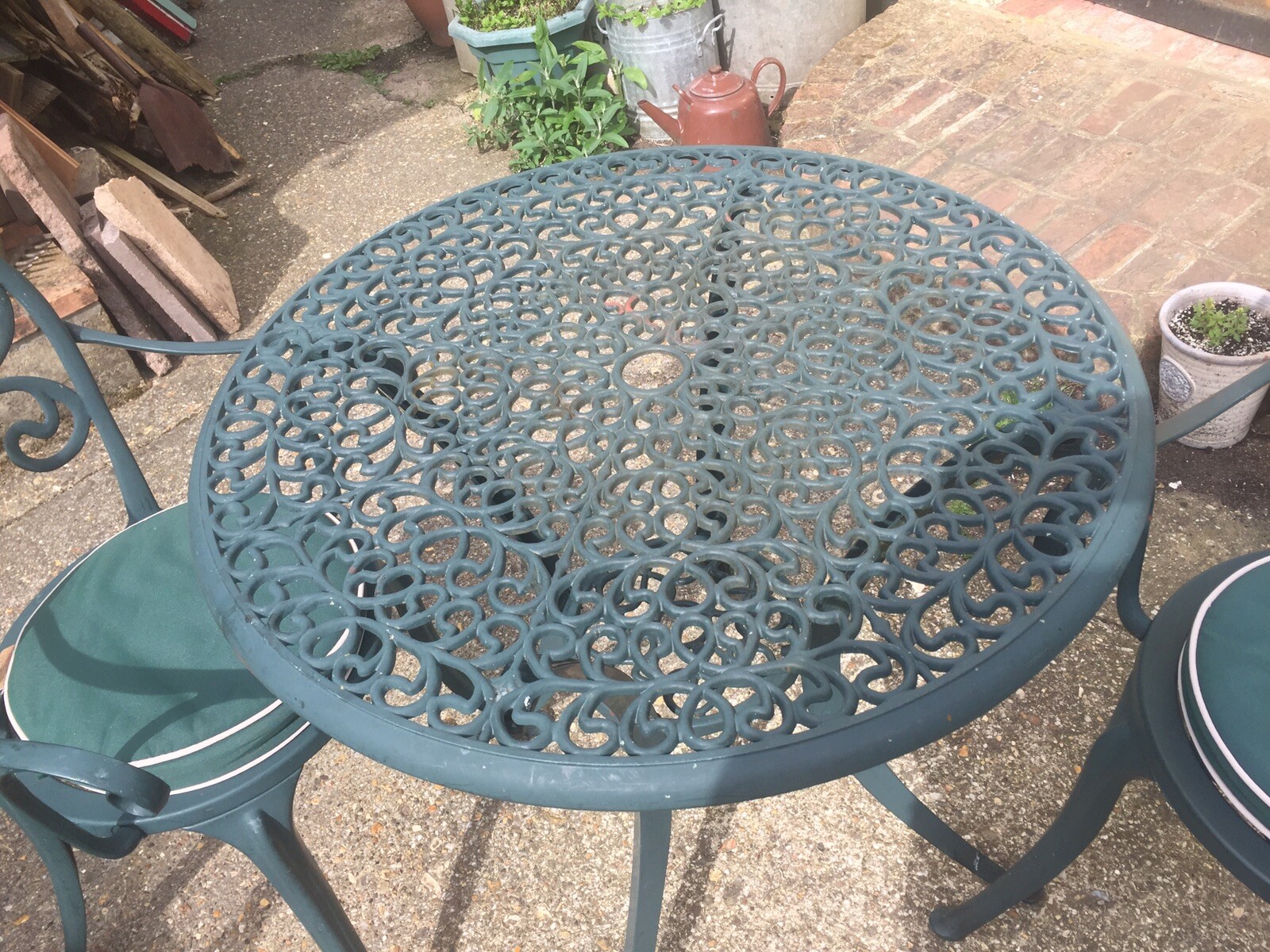 Cast Metal Garden Table & 2 Chairs Bespoke By Glencrest Green With
