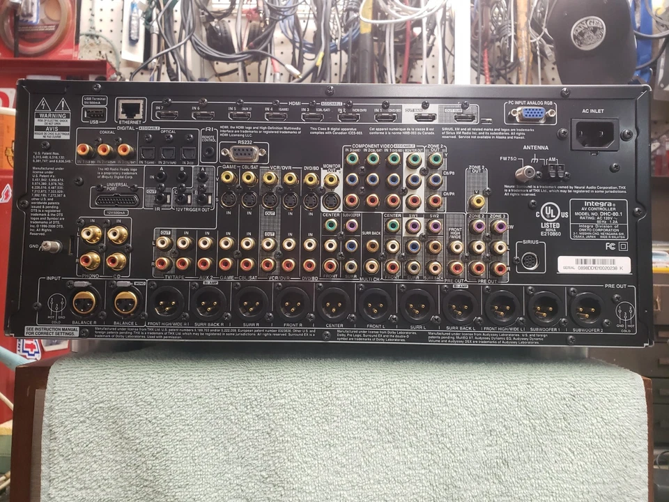 Preamplificador/procesador Integra DHC- 80.1 sin control remoto Foto 3 de 3