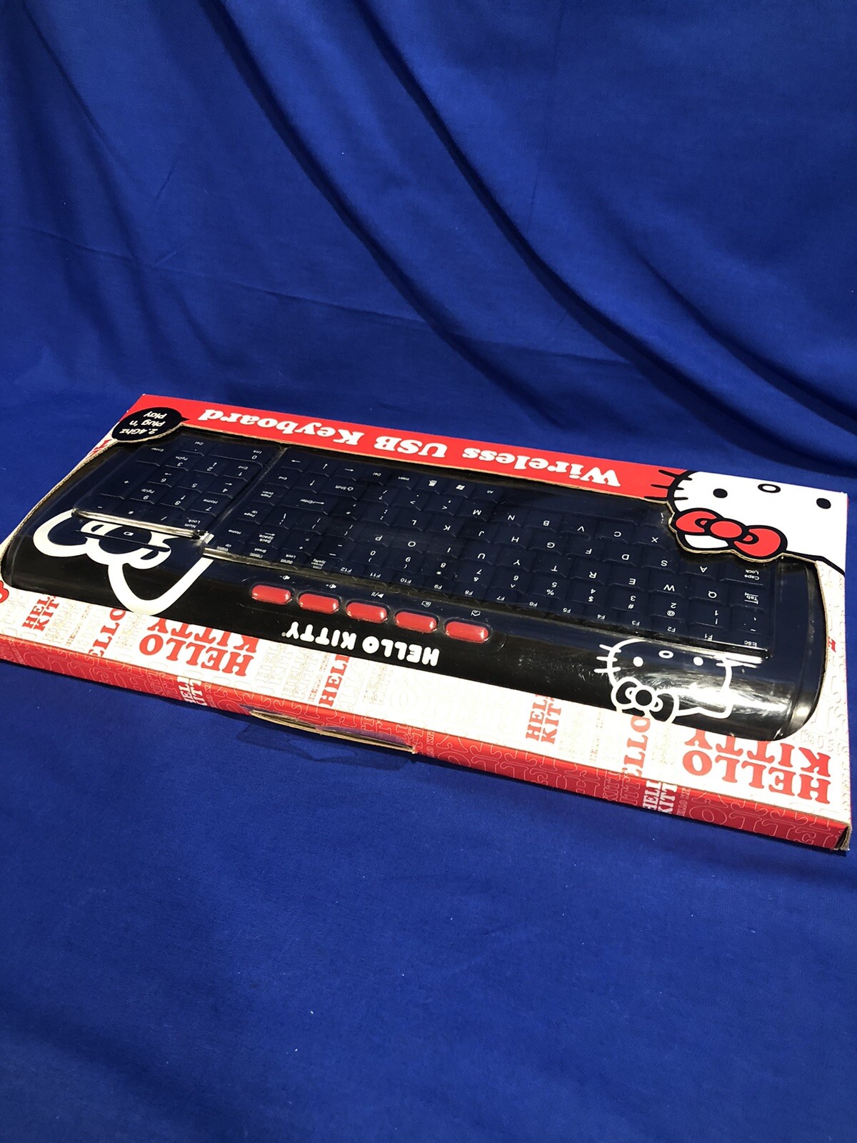 Brand New hello kitty wireless keyboard (box AA) NIB Computer 2.4 Ghz Cute!