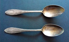 2 łyżki Wellner 394 Laurin lata 90. posrebrzane róże wzór