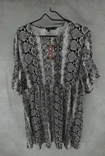 Boohoo NWT Skater Style Mini Dress Sz 16 White Snakeskin Print Boho Fit Flare