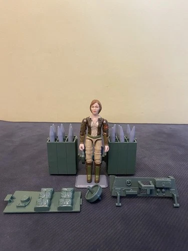 G.I. Joe Cover Girl w/ Wolverine Parts & Accessories - 1983 Hasbro ARAH Vintage
