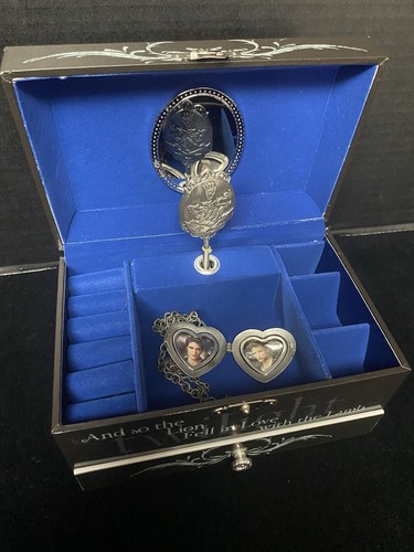 NECA Twilight Musical Jewelry Box RARE Edward Bella & Team Edward Locket Silver - Picture 17 of 17