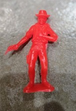 VINTAGE 1960's TIM MEE TOYS 3  Red PLASTIC COWBOY GUNFIGHTER
