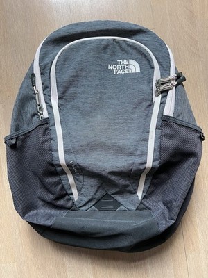 The North Face Vault Rucksack - TNF - Grau - für Schule Studium Beruf Reise