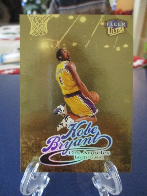1998-99 Fleer Ultra - Kobe Bryant #61G Gold Medallion