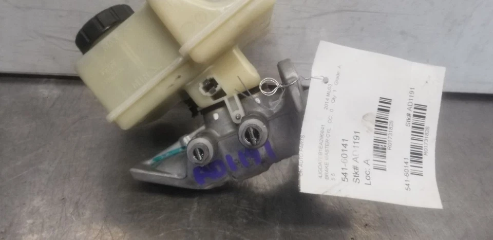 ГЛАВНЫЙ ЦИЛИНДР ТОРМОЗА 14 MERCEDES BENZ ML63 AMG X166 5,5 Л - Изображение 3 из 4