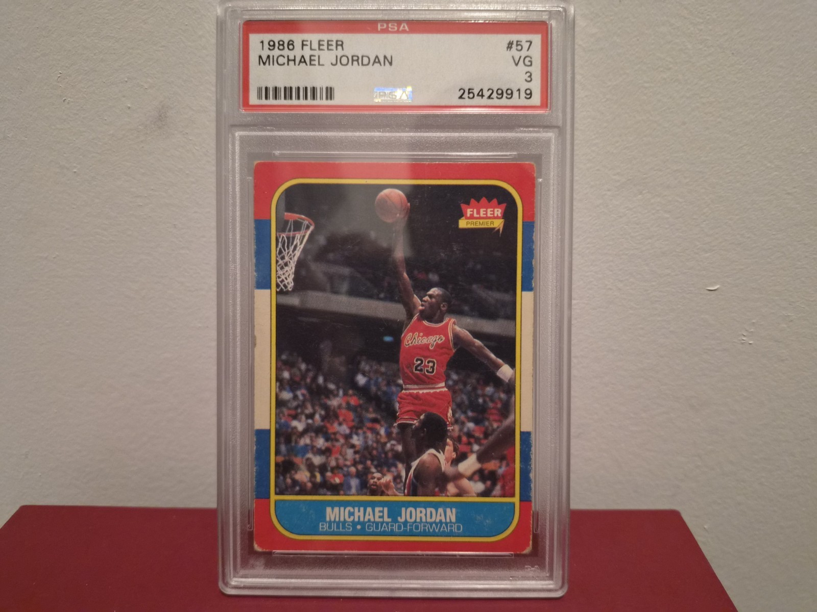 1986 Fleer #57 Michael Jordan RC Rookie PSA 3 VG