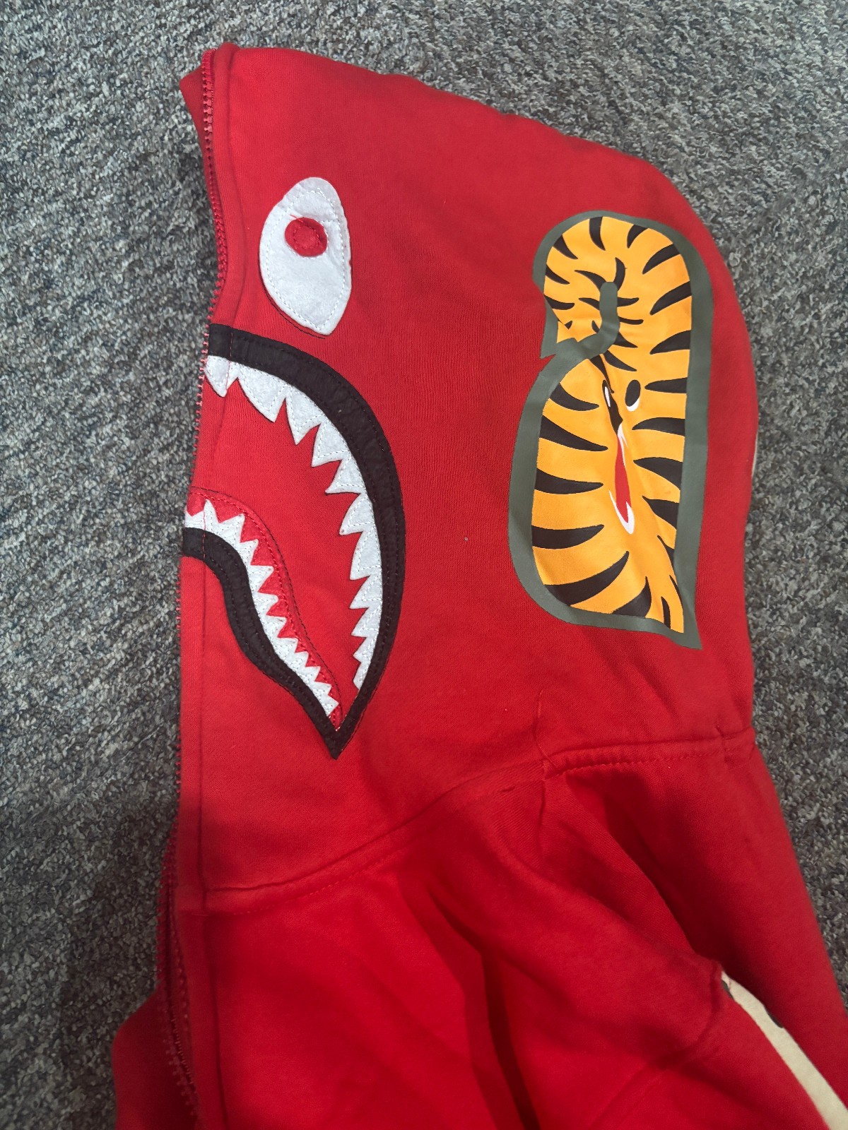 A Bathing Ape Bape Red Camo Shark WGM Tiger Japan Hoodie Full Zip Jacket Small thumbnail 4