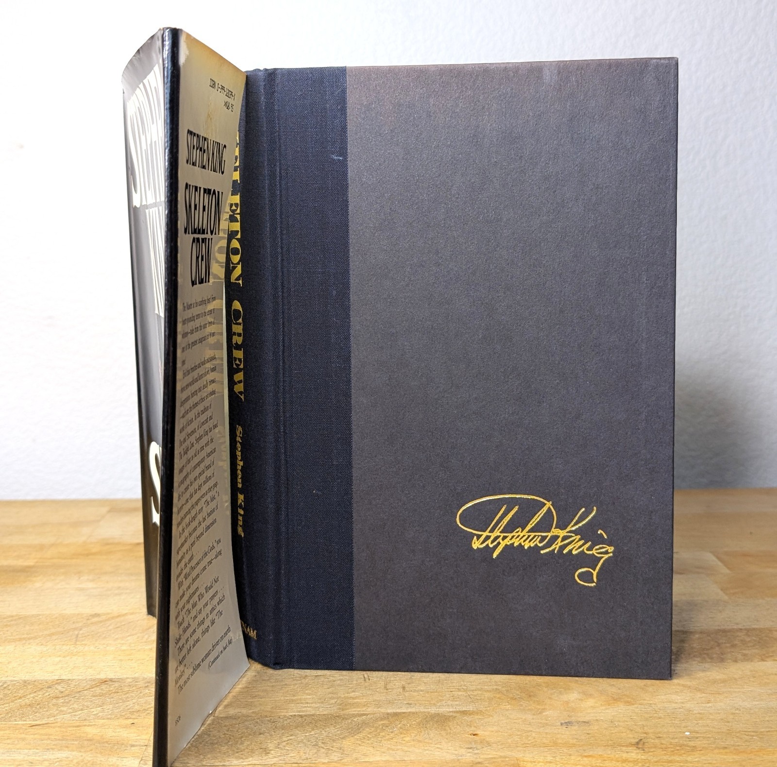 Skeleton Crew by Stephen King Hardcover Dust Jacket HCDJ 1985 1st Edition