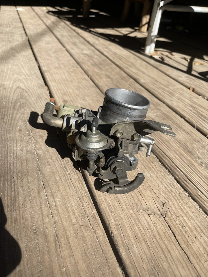 Cuerpo del acelerador para Toyota Tacoma 4Runner T100 2,4 L 2,7 L 1997-2000 22210-75200 Foto 2 de 4