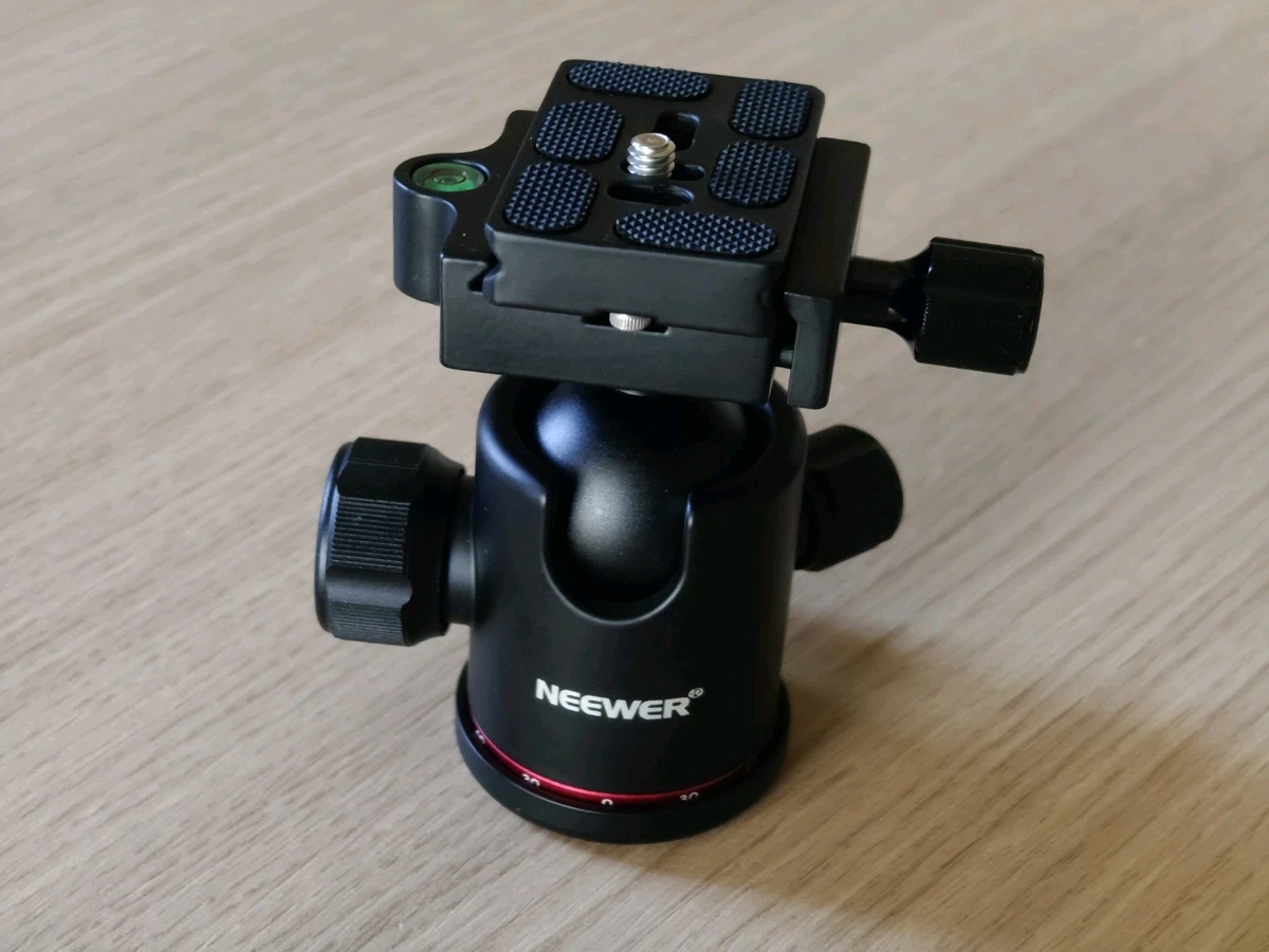 NEEWER Testa a sfera per Treppiede Resistente con Impugnatura e Piastra QR Tipo Arca da 1/4, Testa Panoramica a 360° per Treppiede, Monopiede, Slider, Fotocamera DSLR, Videocamera, Carico fino a 8kg