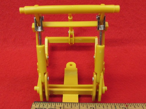 1/16 scale 3 point hitch and draw bar Ertl/Tomy, Steiger, custom farm toy parts - Picture 8 of 23
