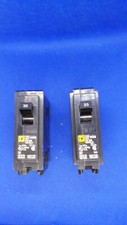 SQUARE D HOM120/240V CIRCUIT BREAKER SINGLE POLE 20  30 AMP LOT OF 2 NNB