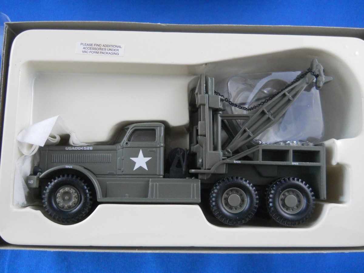 Corgi Classics 55601 US Army Diamond T Wrecker Fighting Vehicles